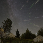 Chuva de meteoros Oriônidas atinge pico na segunda; como assistir