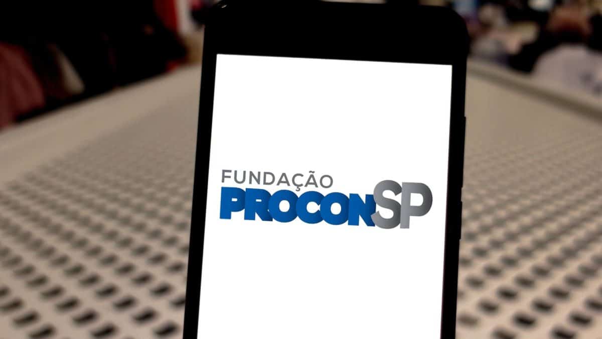 Procon-SP autua corretora de criptomoedas por limitação abusiva de saques