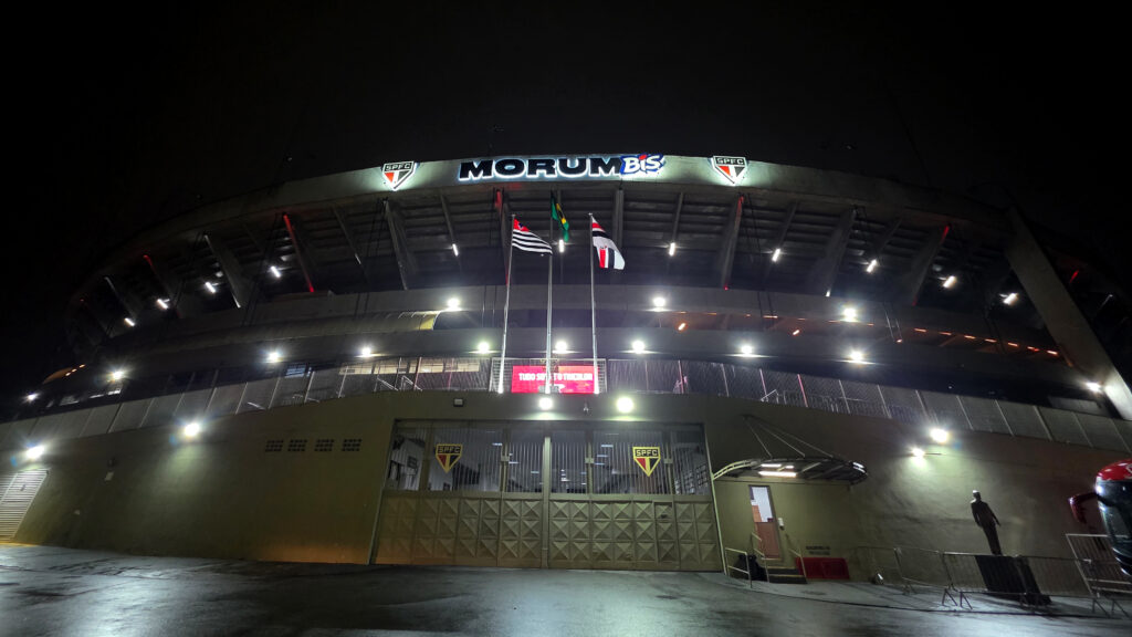 Estádio Morumbis ganha nova fachada com logo de BIS