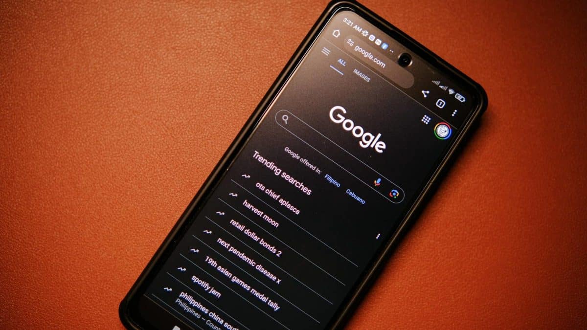 Google volta a exibir conversor de moedas nas buscas, incluindo BTC/BRL