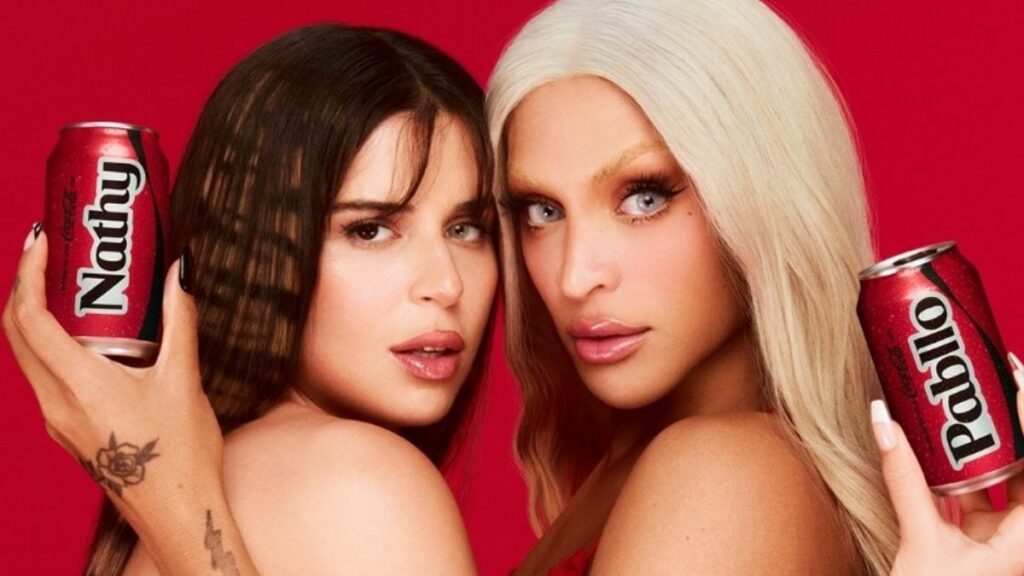 Pabllo Vittar e Nathy Peluso estreiam clipe para o retorno da campanha ‘Compartilhe uma Coca-Cola’